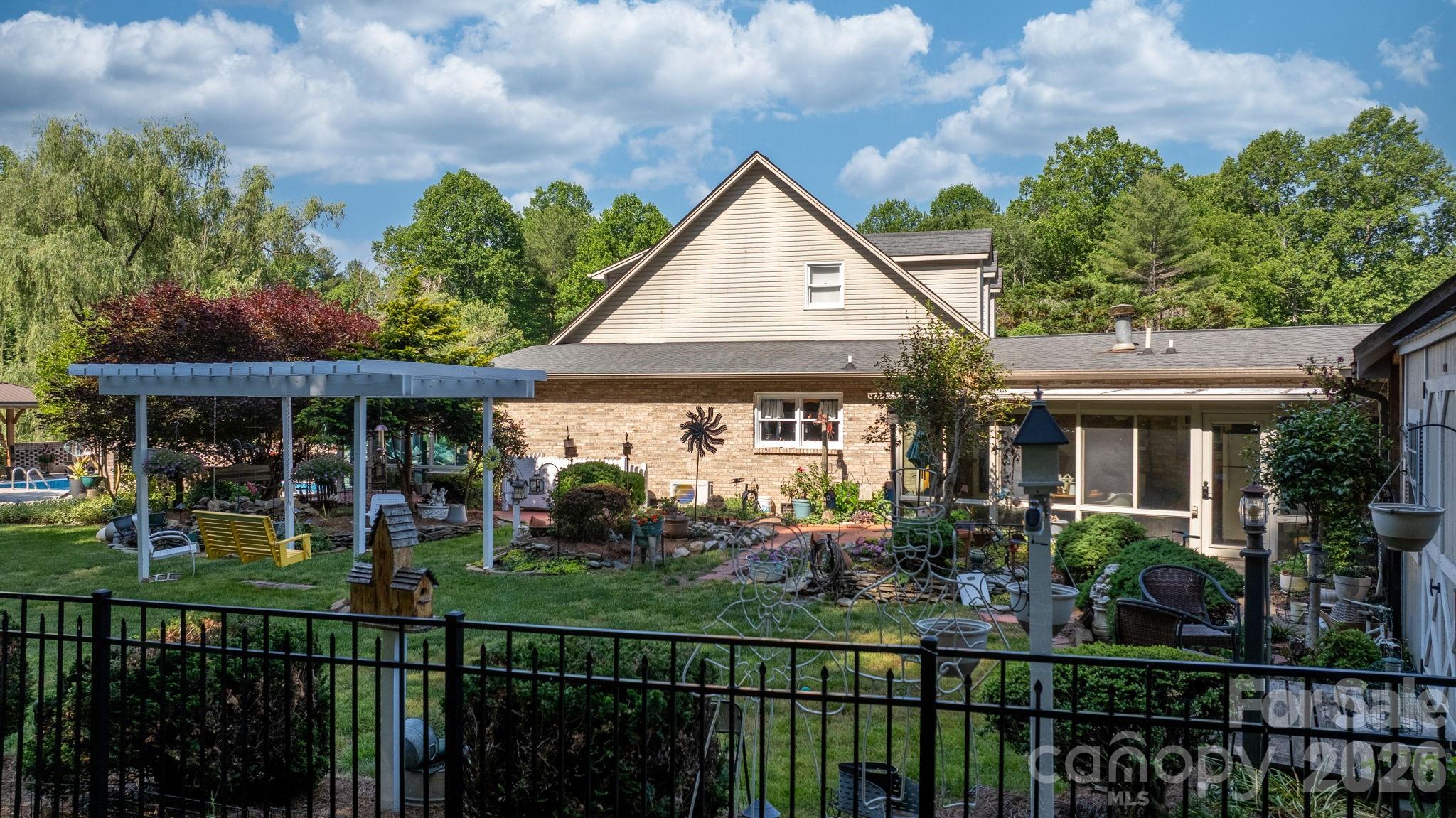 401 Redwood Court Lenoir NC 28645
