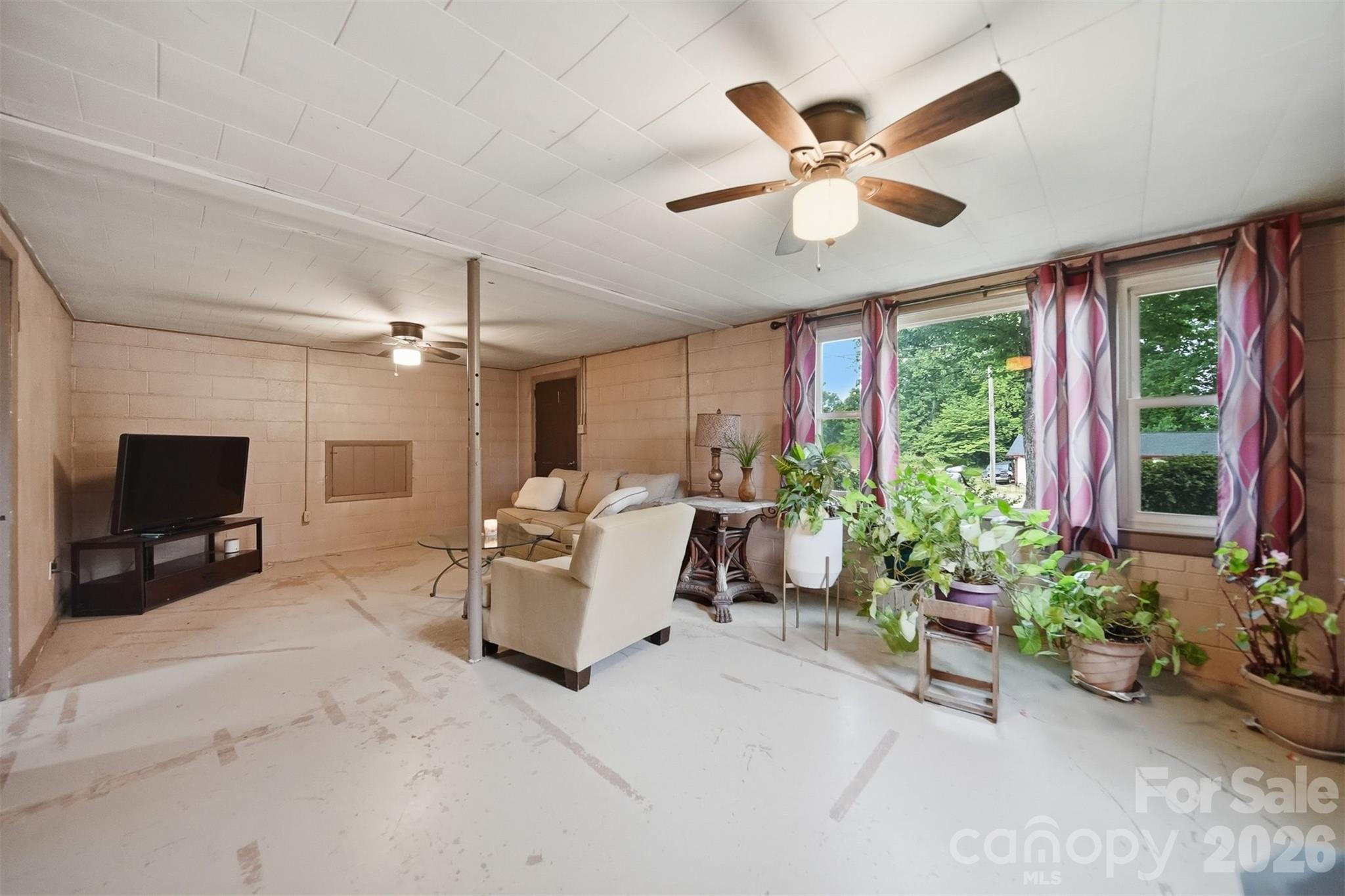 1329 33rd Street SE Conover NC 28613