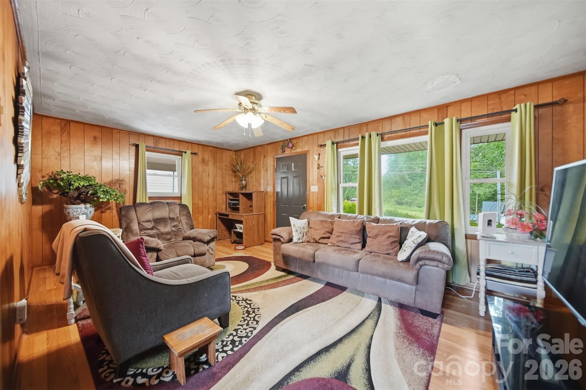 1329 33rd Street SE Conover NC 28613