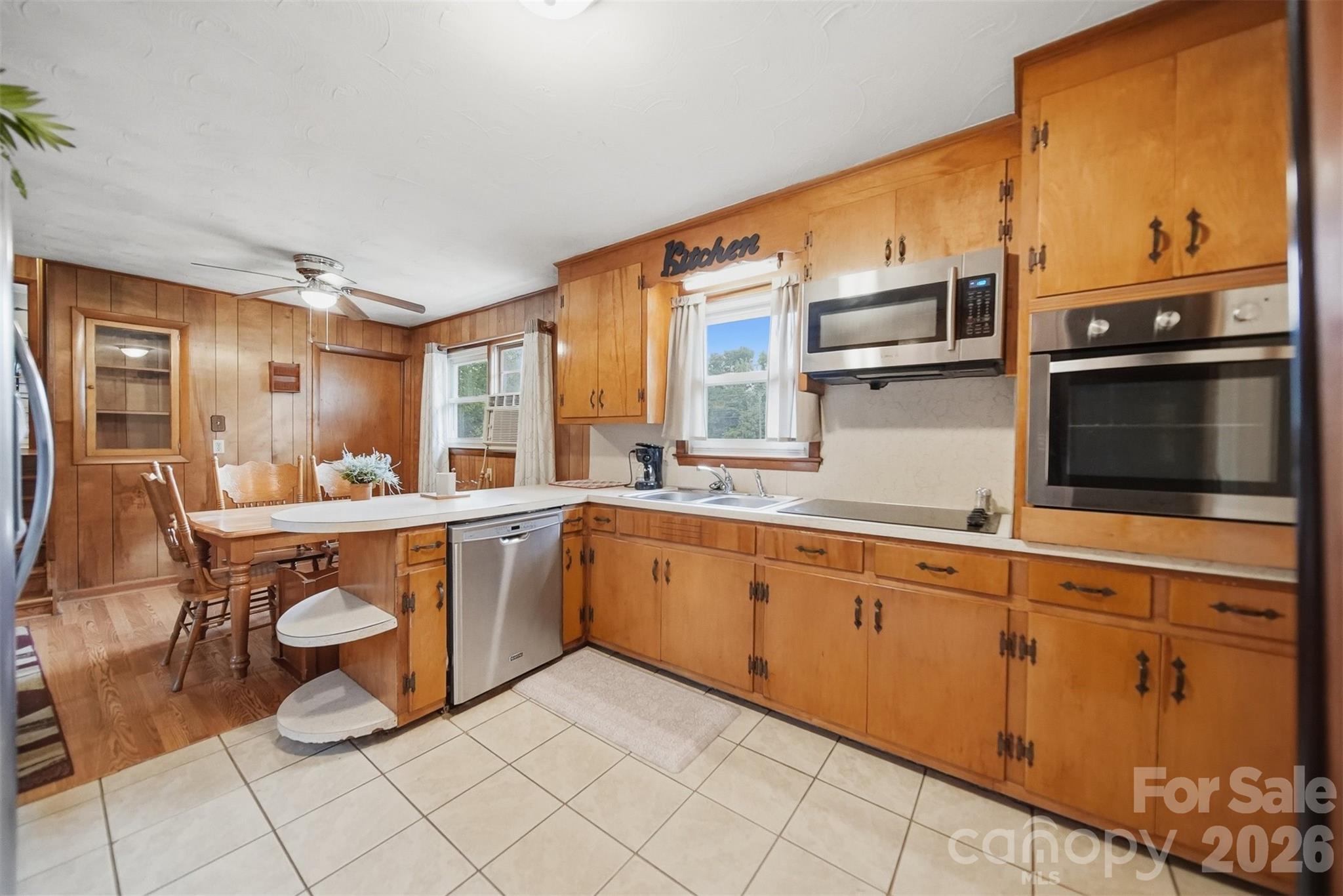 1329 33rd Street SE Conover NC 28613