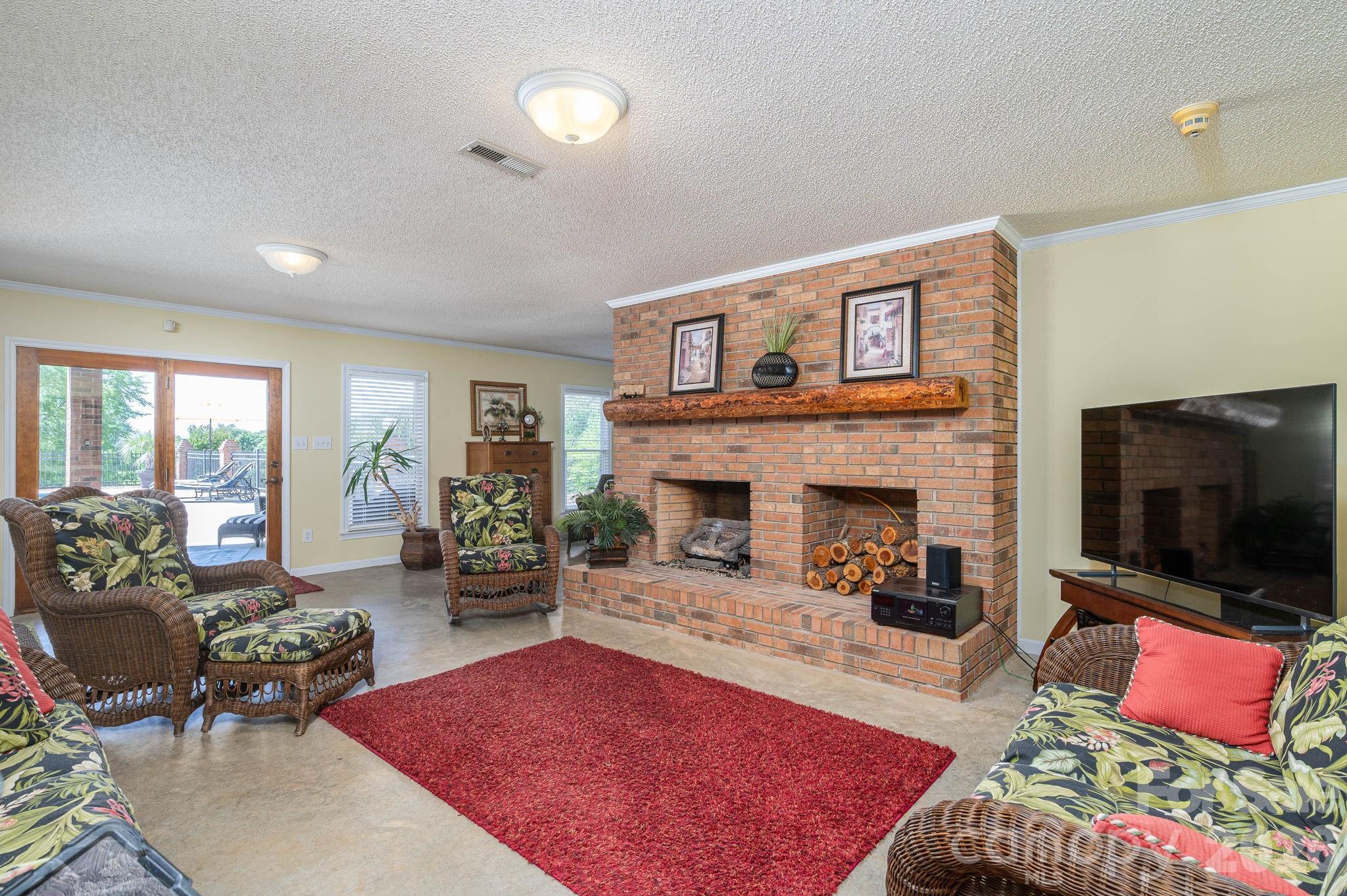 1327 Startown Road Lincolnton NC 28092
