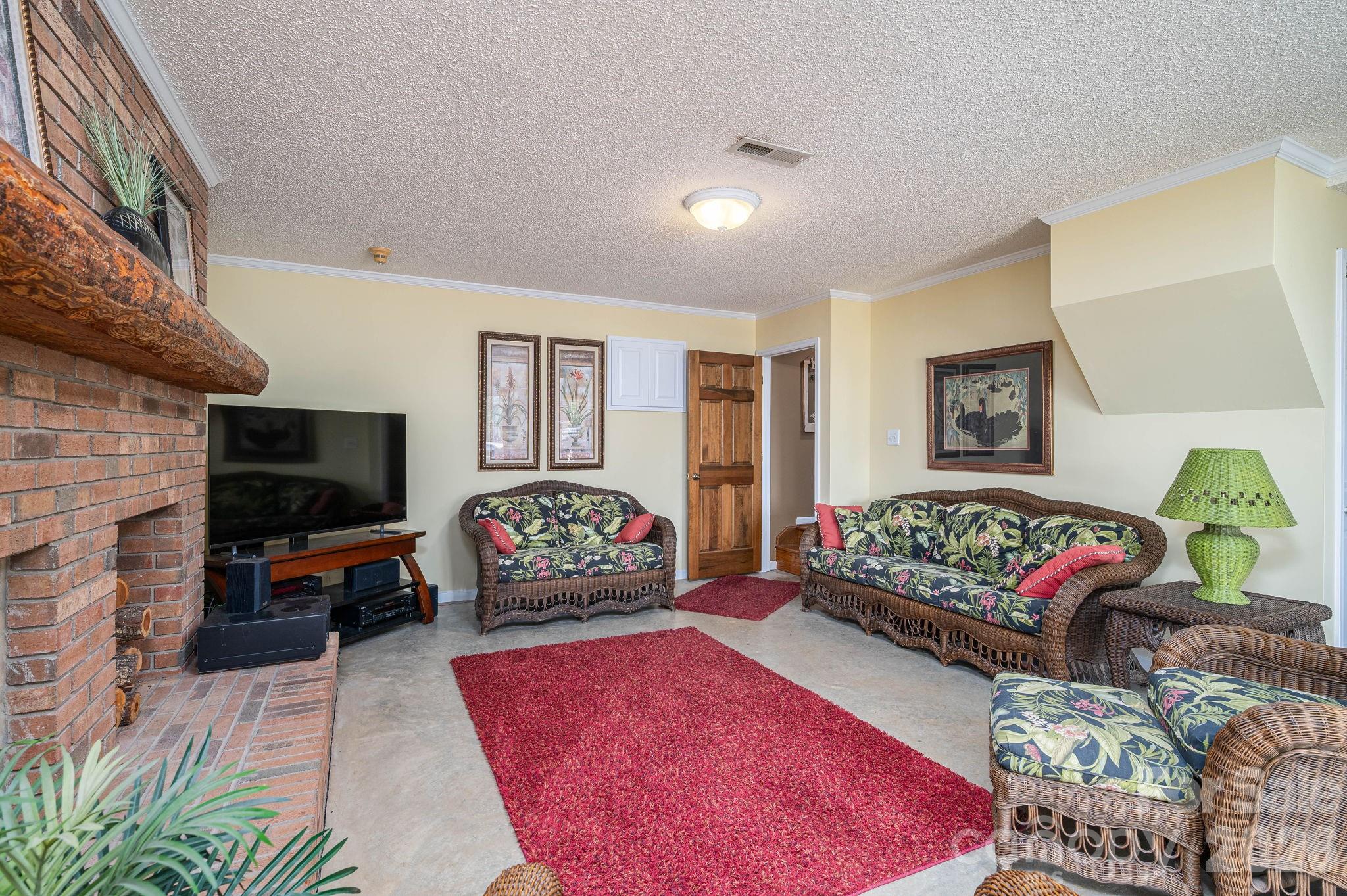 1327 Startown Road Lincolnton NC 28092