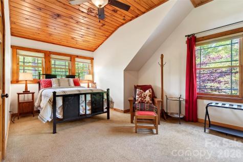 965 Grandview Peaks Drive Nebo NC 28761