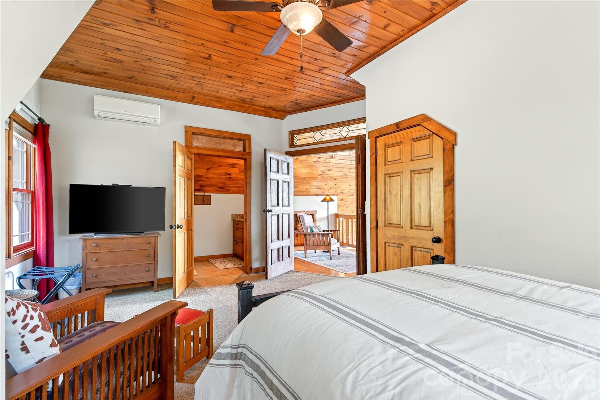 965 Grandview Peaks Drive Nebo NC 28761