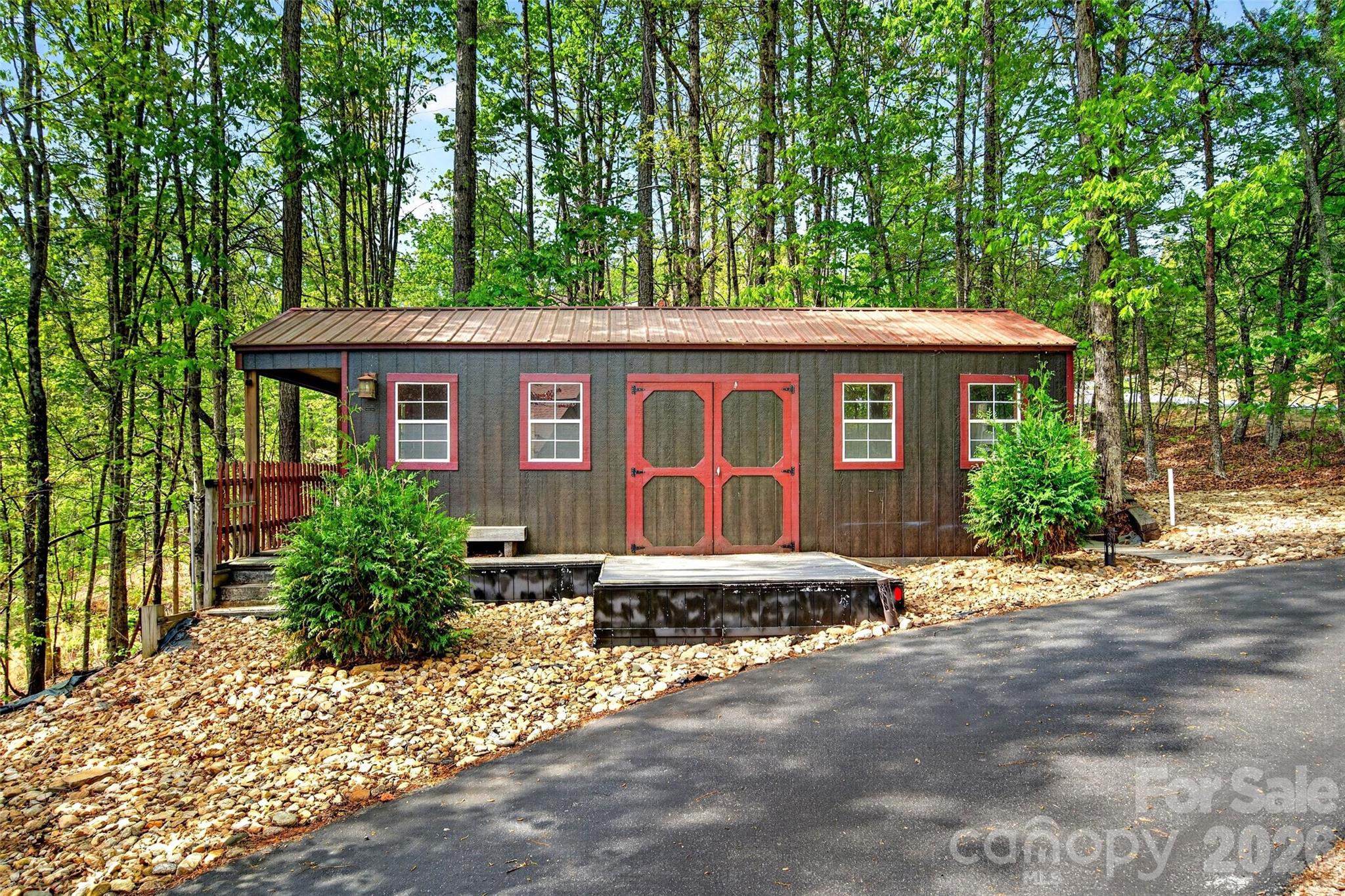 965 Grandview Peaks Drive Nebo NC 28761