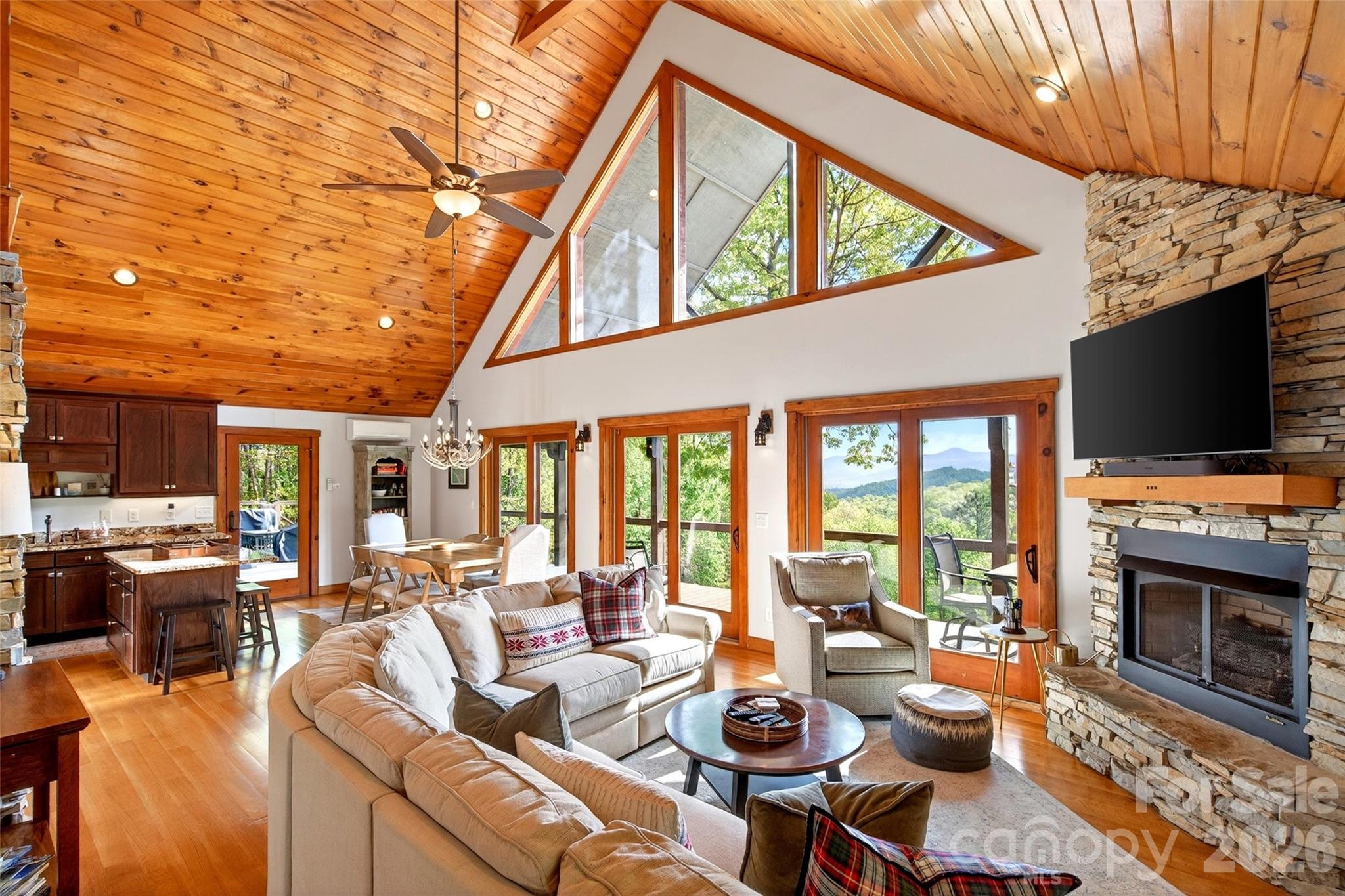 965 Grandview Peaks Drive Nebo NC 28761