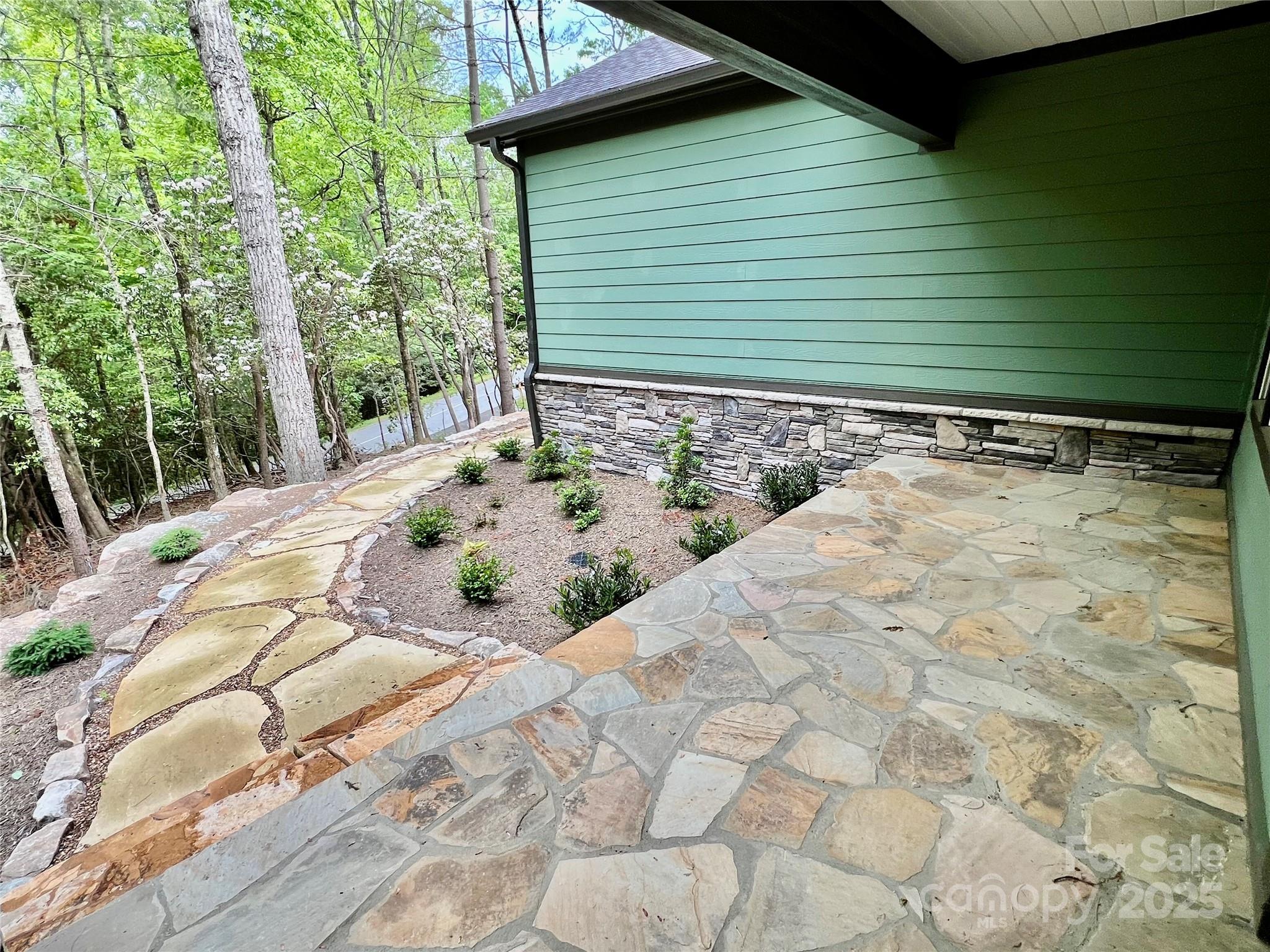 397 Soquili Drive Brevard NC 28712