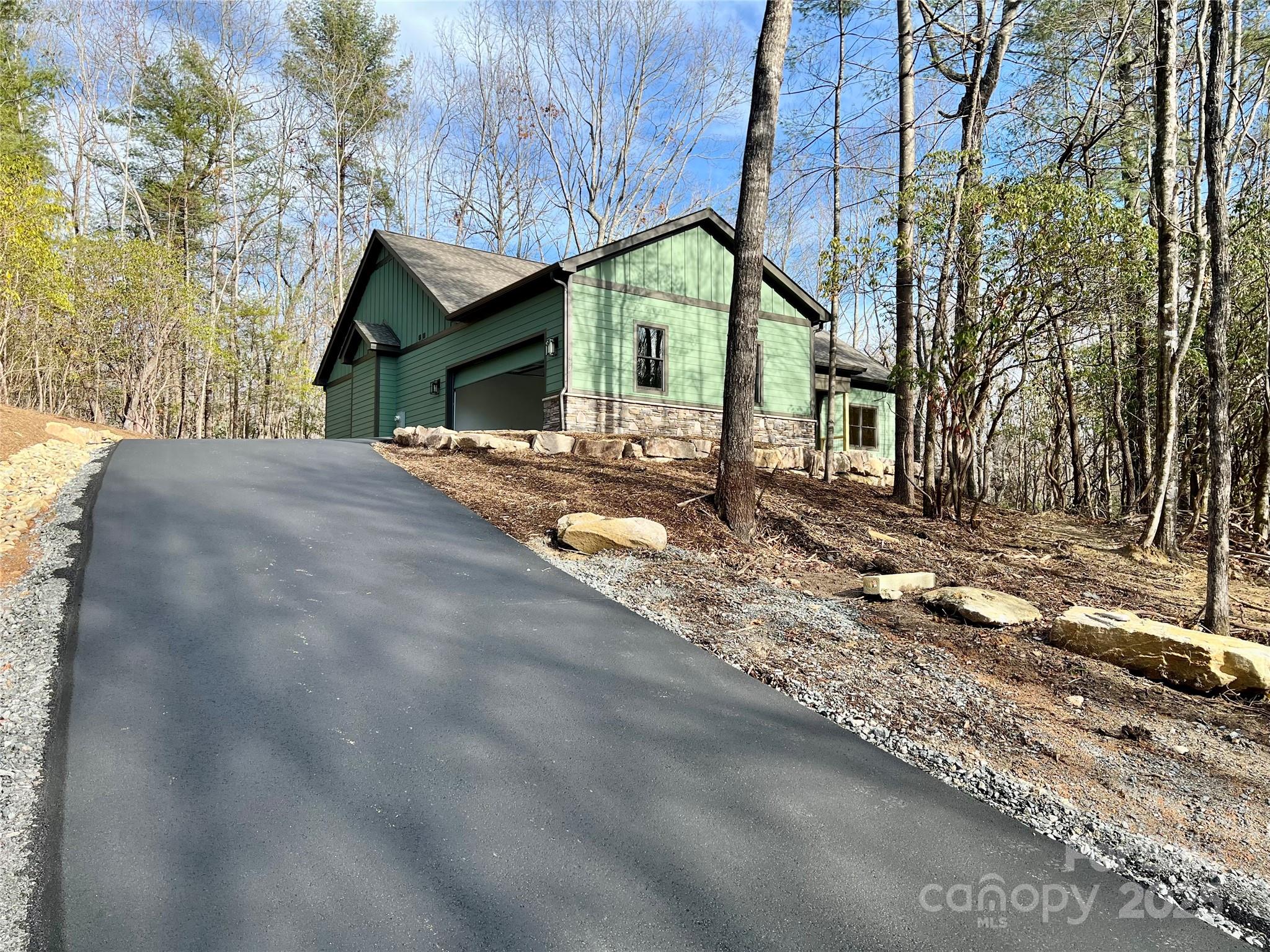 397 Soquili Drive Brevard NC 28712