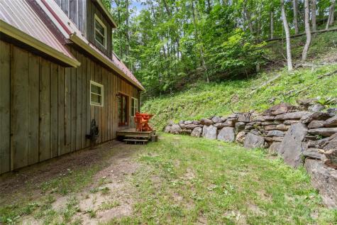 80 Ferguson Lane Bakersville NC 28705