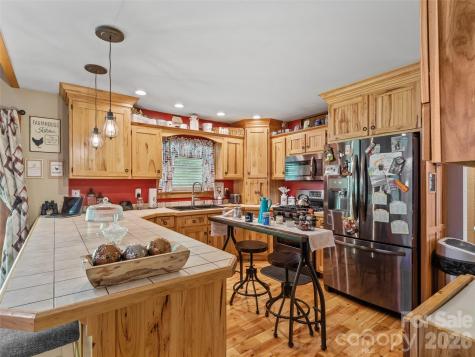 80 Ferguson Lane Bakersville NC 28705