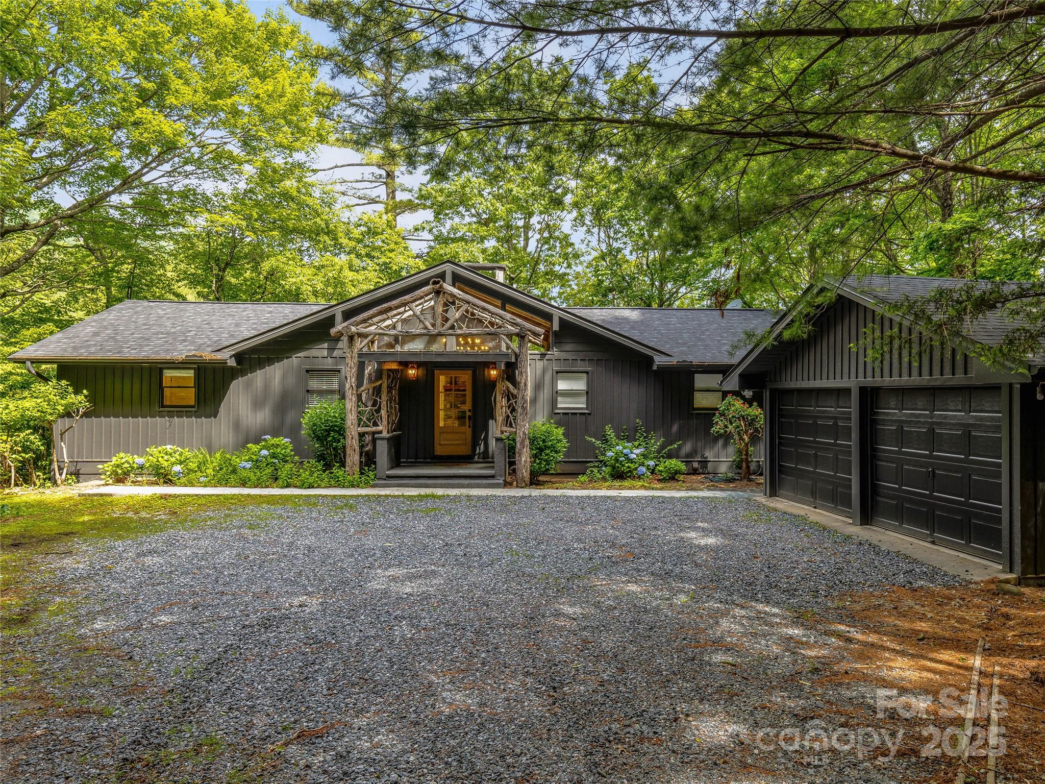 412 Cherokee Trace Lake Toxaway NC 28747