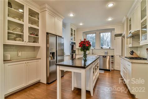6 N Kensington Road Asheville NC 28804