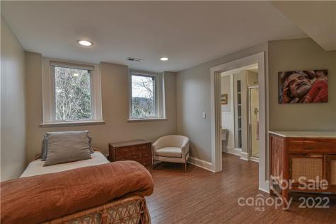 6 N Kensington Road Asheville NC 28804