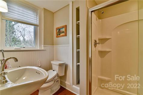 6 N Kensington Road Asheville NC 28804