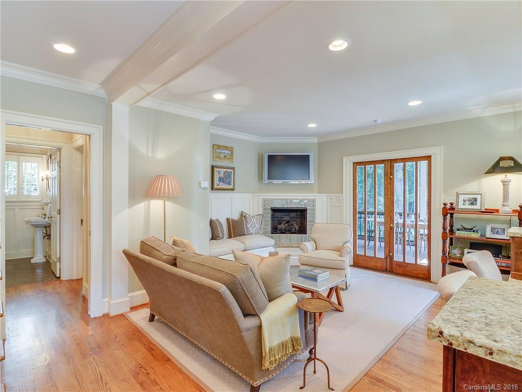 2213 Colony Road Charlotte NC 28209