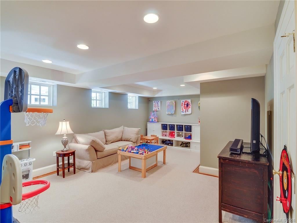 2213 Colony Road Charlotte NC 28209