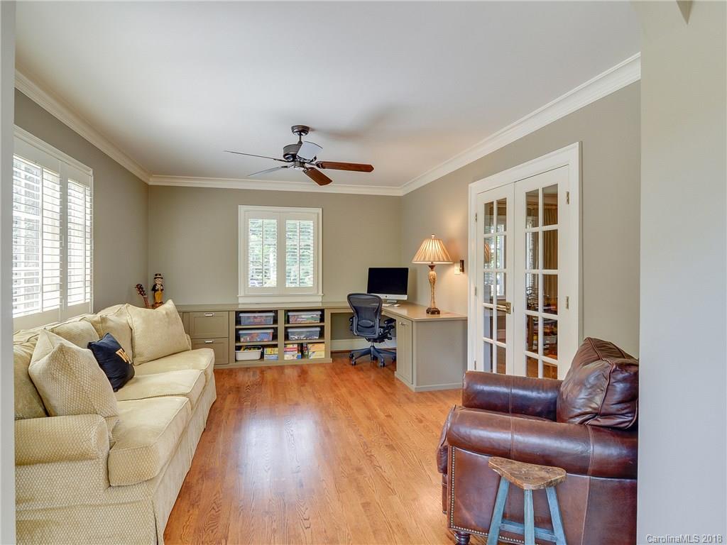 2213 Colony Road Charlotte NC 28209