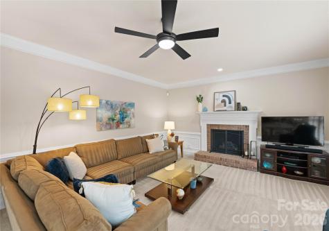 4708 Heatherton Place Charlotte NC 28270