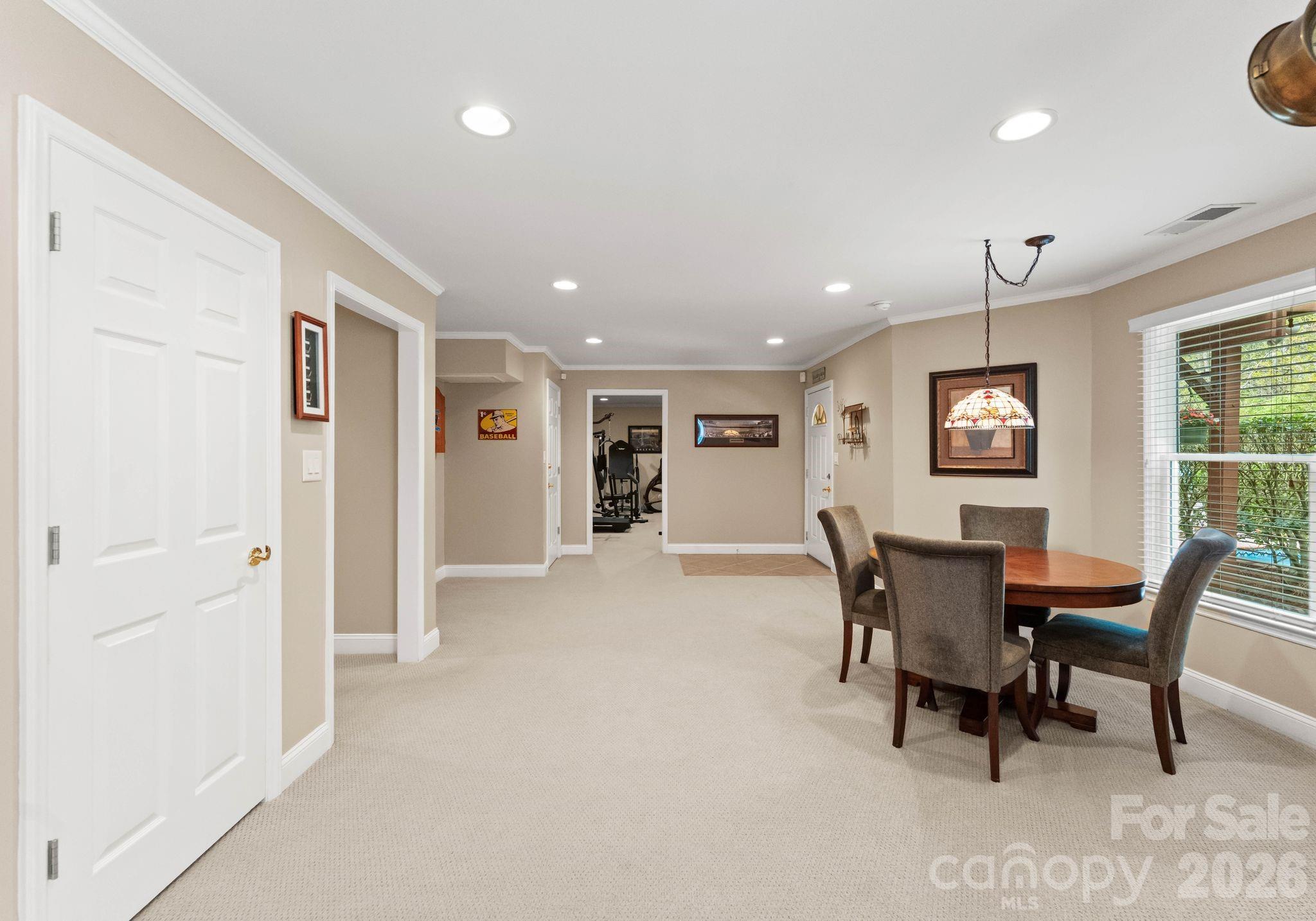 4708 Heatherton Place Charlotte NC 28270