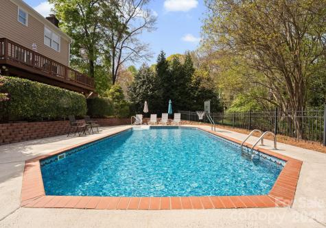 4708 Heatherton Place Charlotte NC 28270