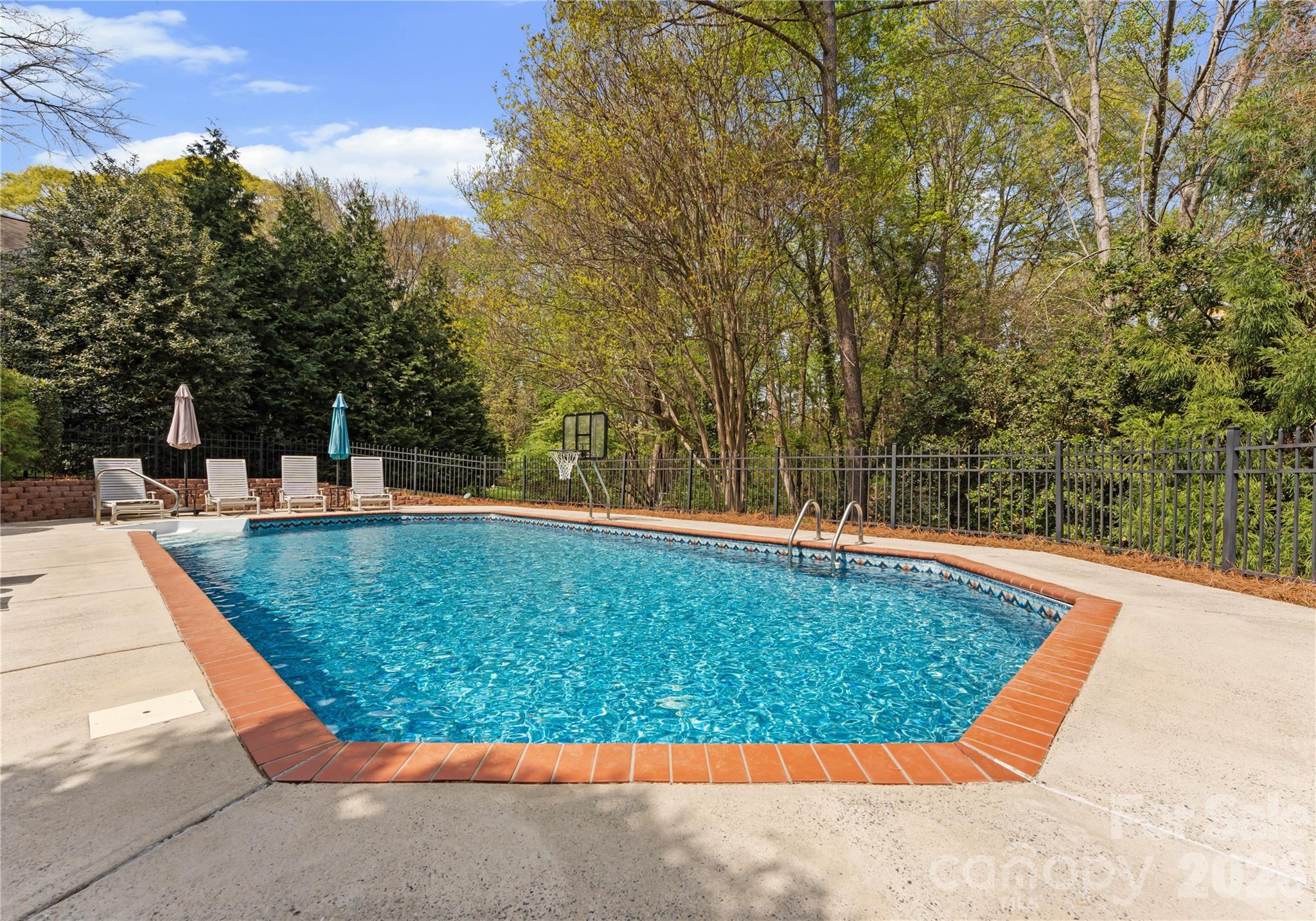 4708 Heatherton Place Charlotte NC 28270