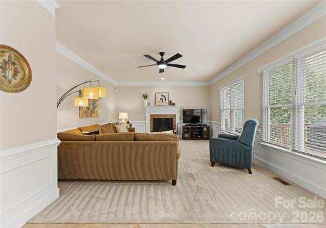 4708 Heatherton Place Charlotte NC 28270