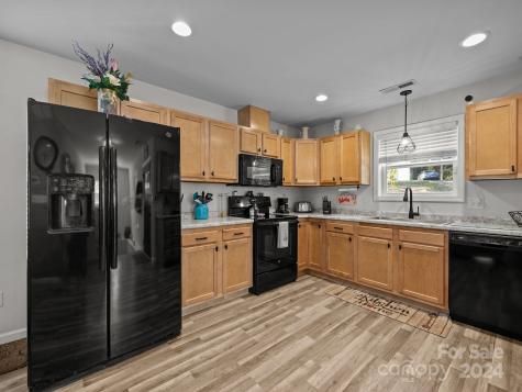 391 Caribou Road Asheville NC 28803