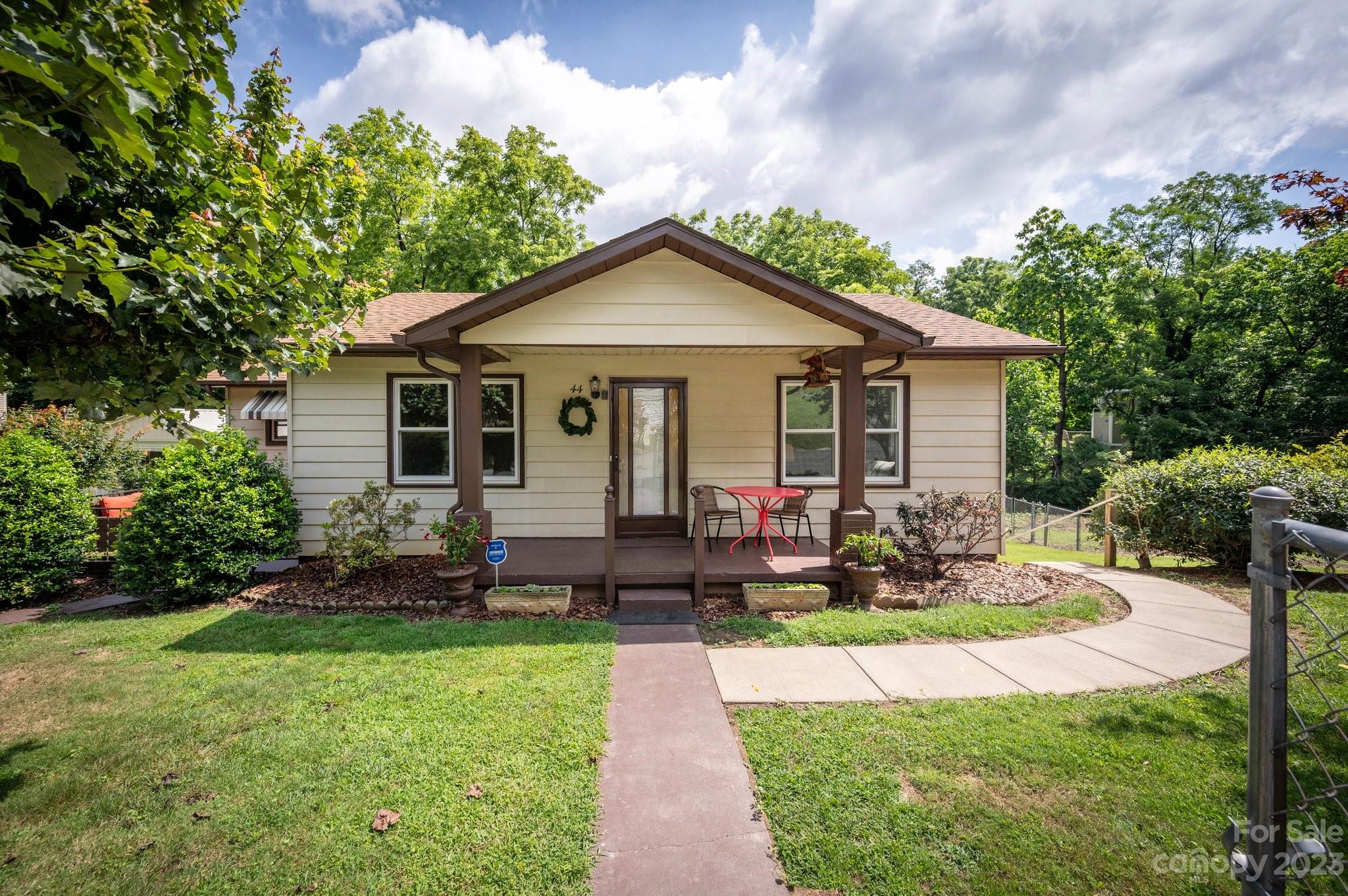 44 Yale Street Asheville NC 28806
