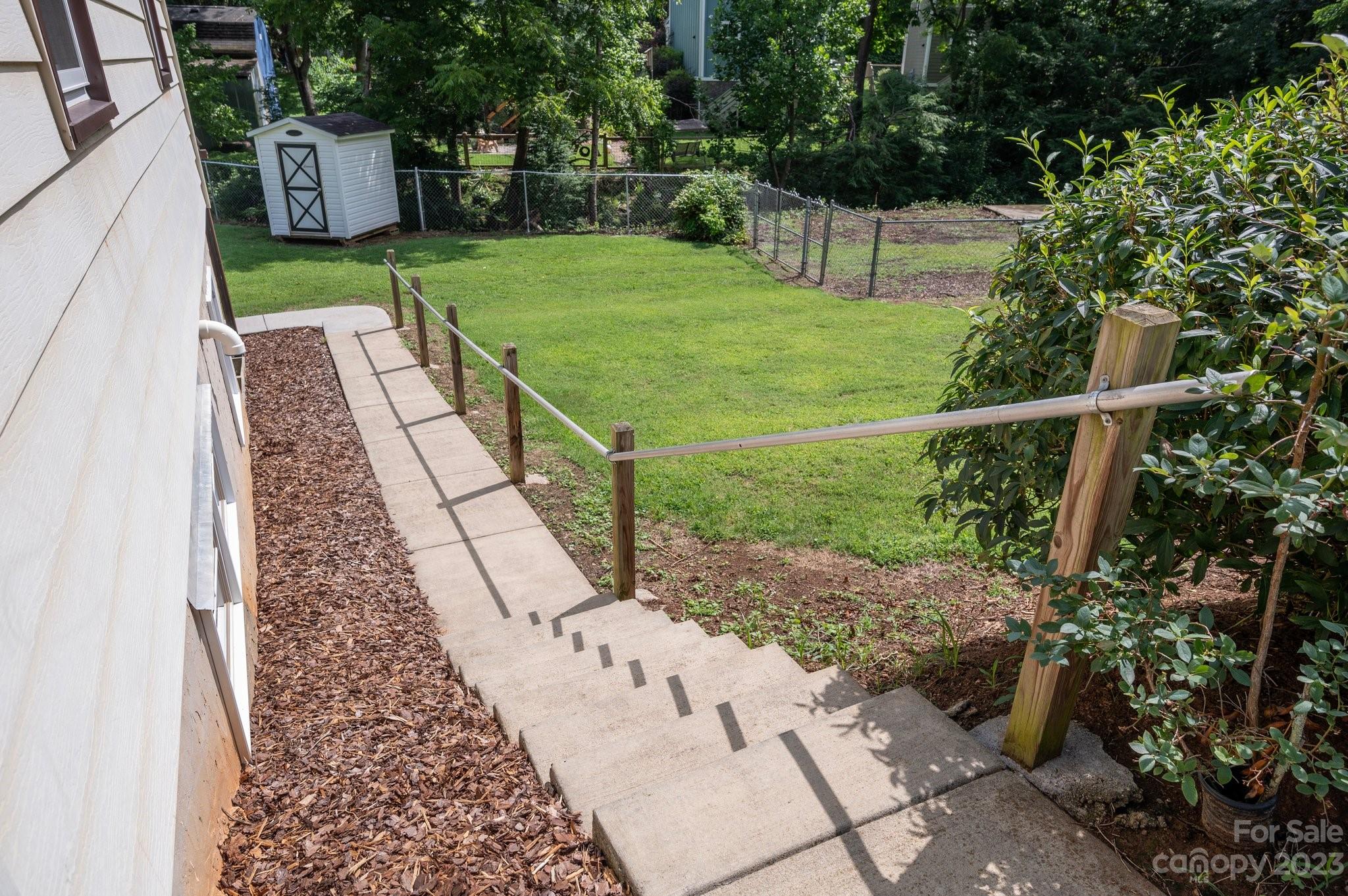 44 Yale Street Asheville NC 28806