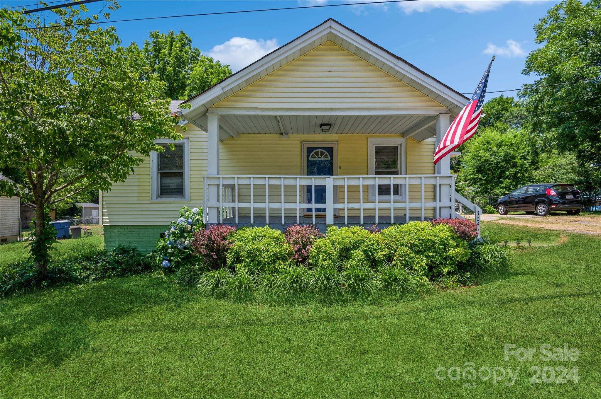 304 Adrian Street Mount Holly NC 28120