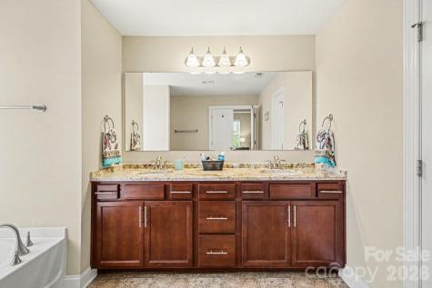 2506 Copperleaf Court High Point NC 27265