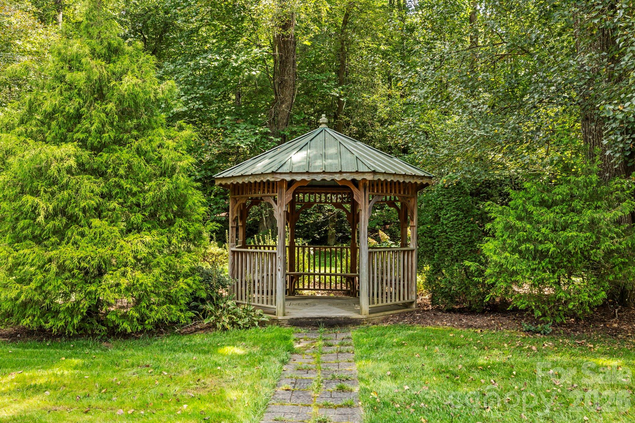 241 Fairway View Drive Etowah NC 28729
