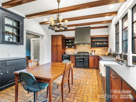 26 Sheridan Road Asheville NC 28803