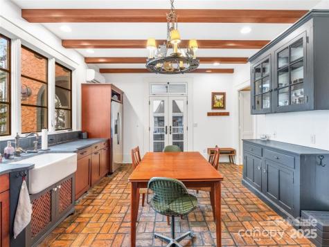 26 Sheridan Road Asheville NC 28803