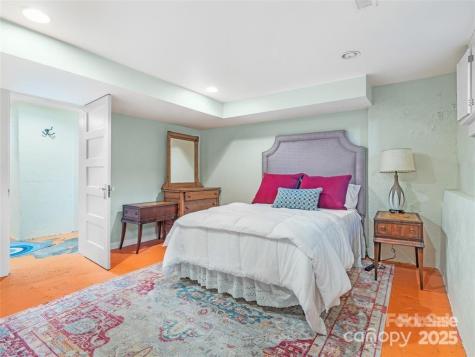 26 Sheridan Road Asheville NC 28803