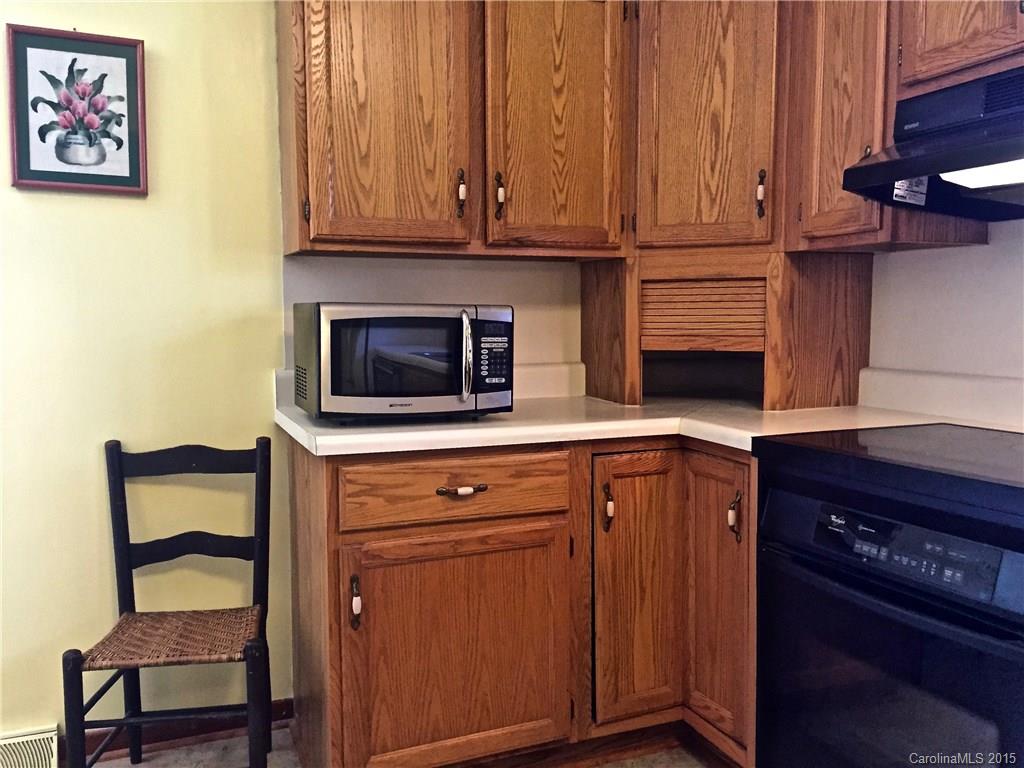 1445 Prices Creek Road Burnsville NC 28714