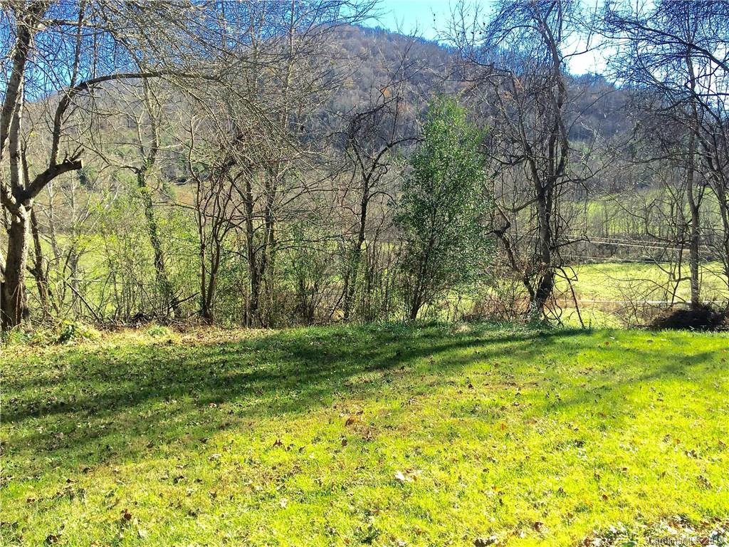 1445 Prices Creek Road Burnsville NC 28714