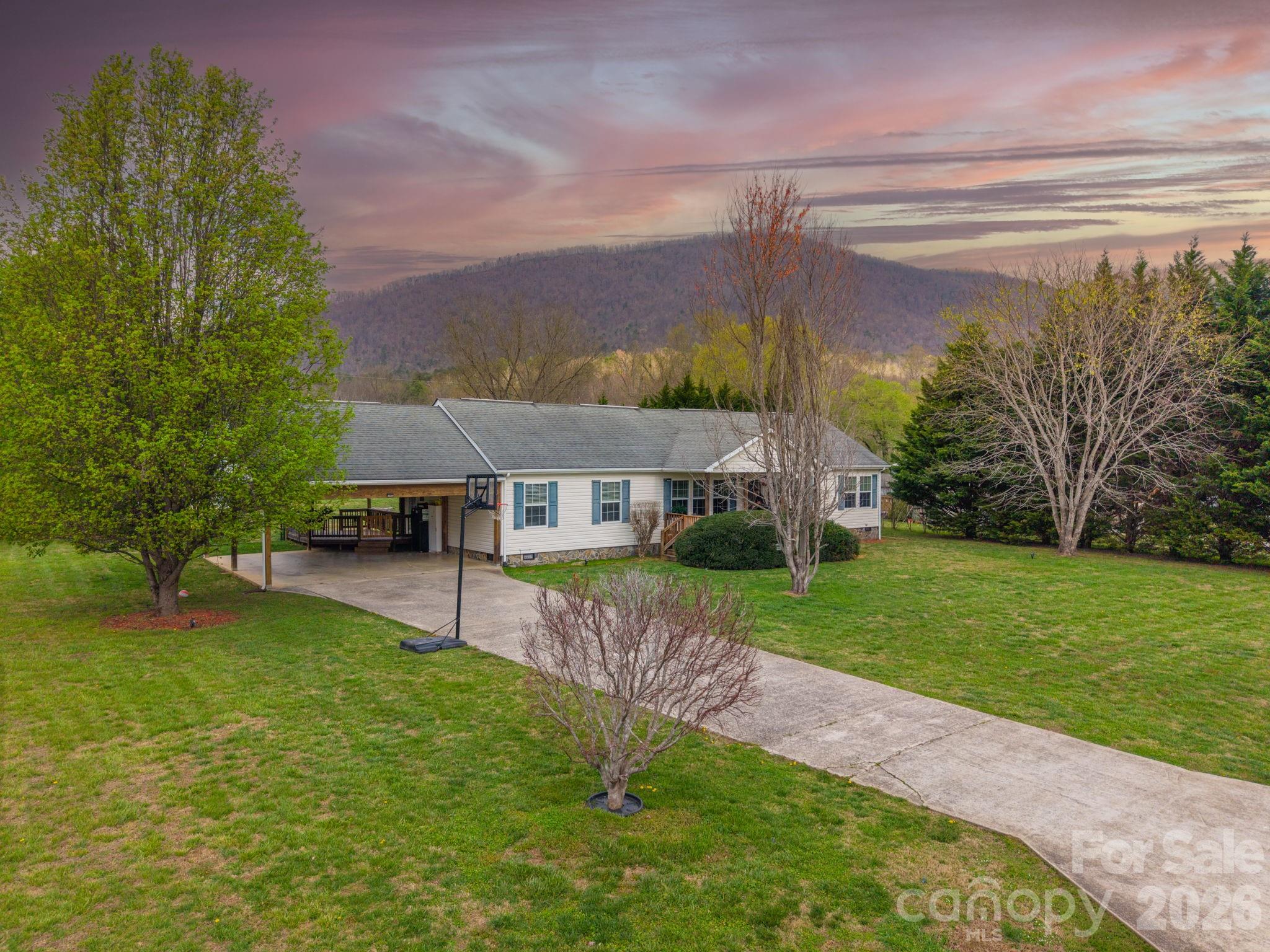 22 Brookfield Lane Old Fort NC 28762