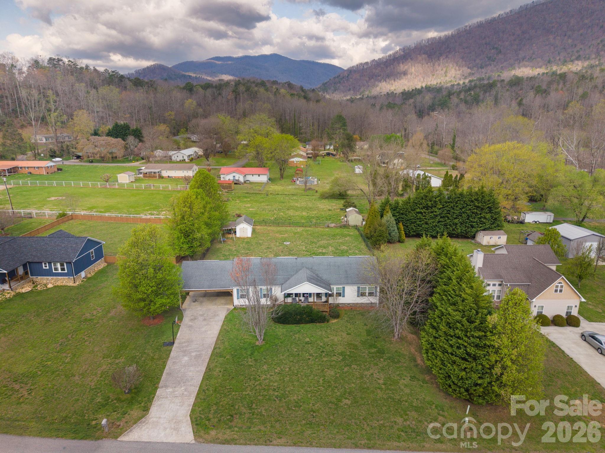 22 Brookfield Lane Old Fort NC 28762