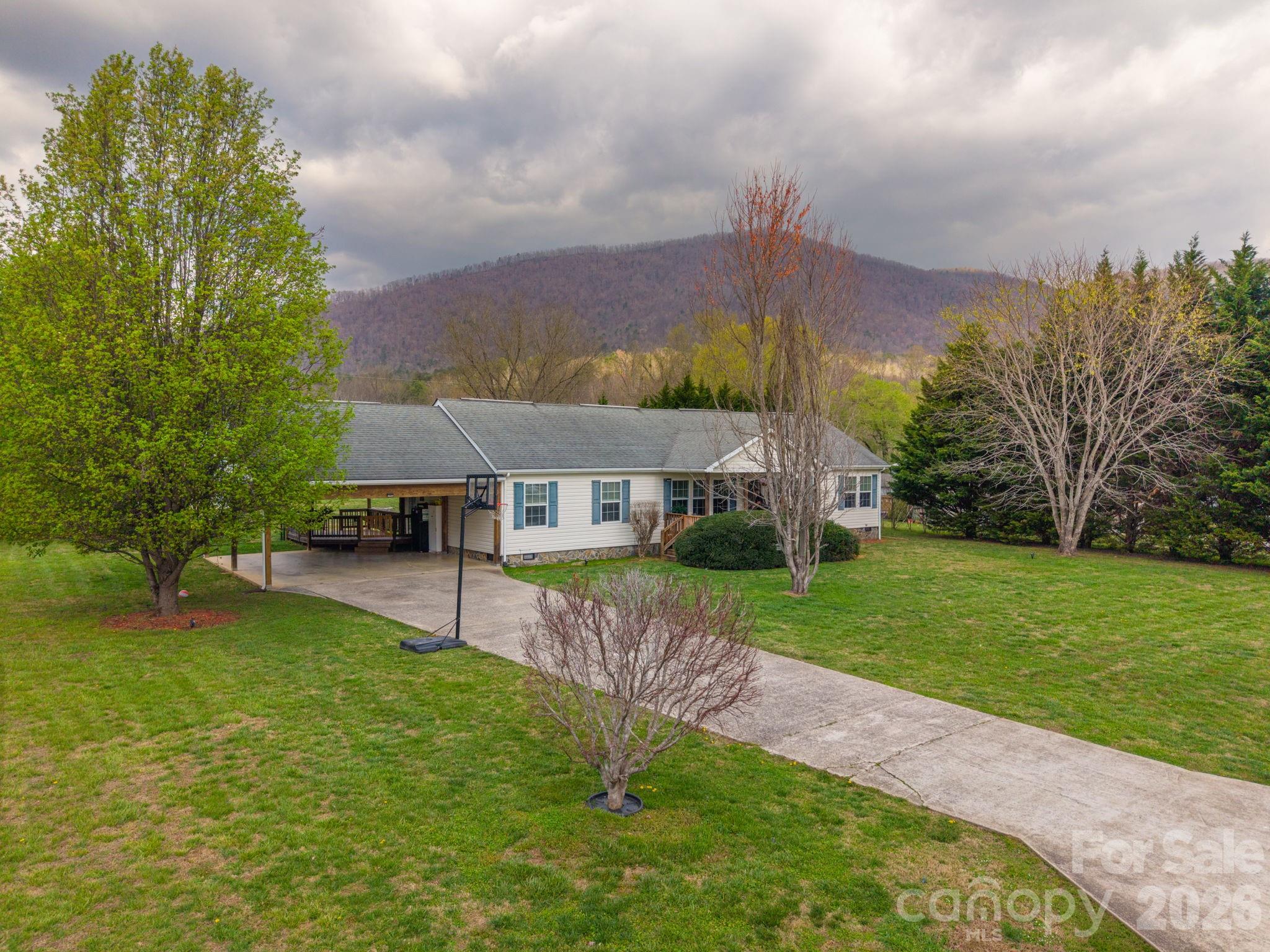22 Brookfield Lane Old Fort NC 28762