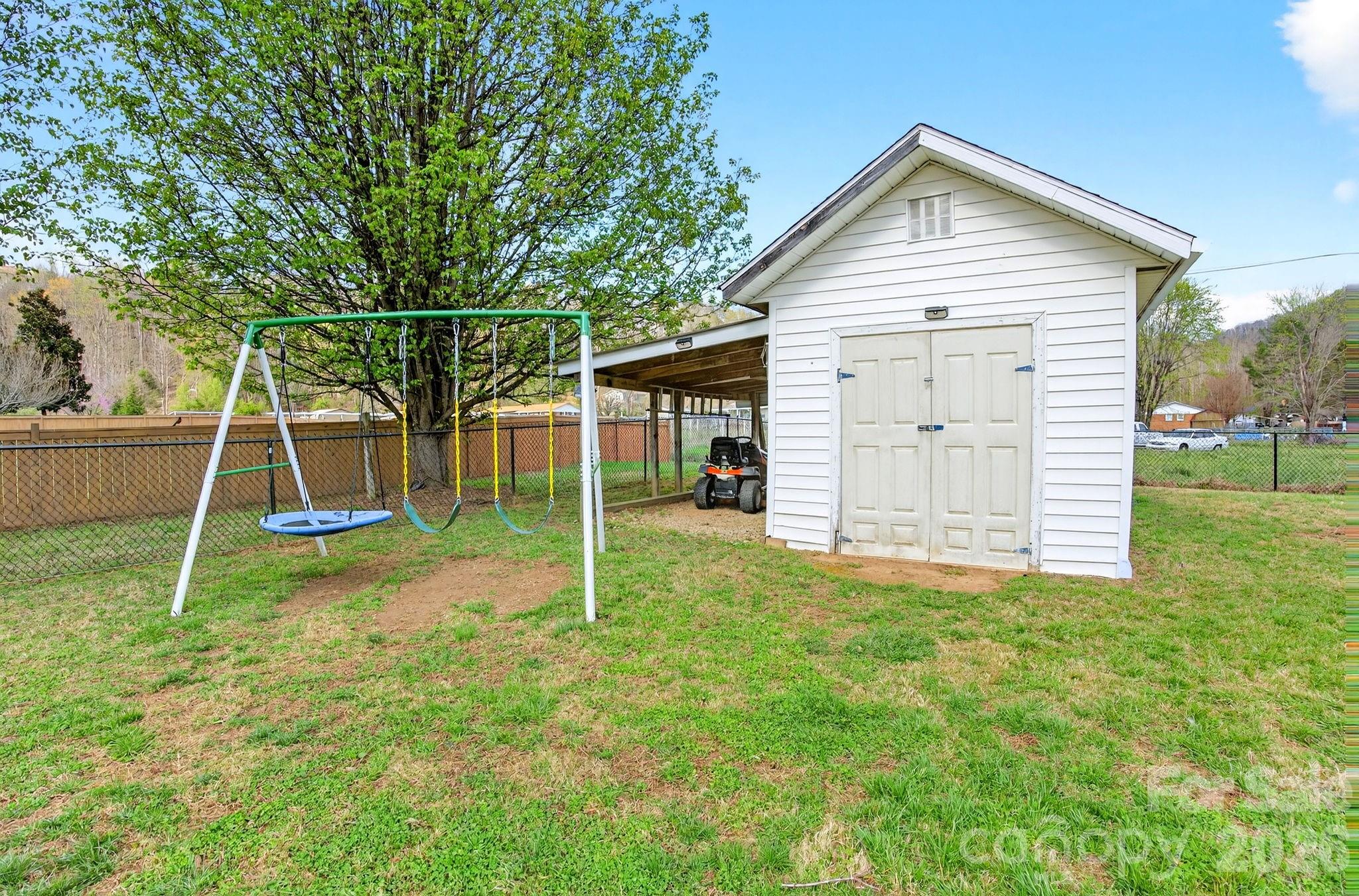 22 Brookfield Lane Old Fort NC 28762