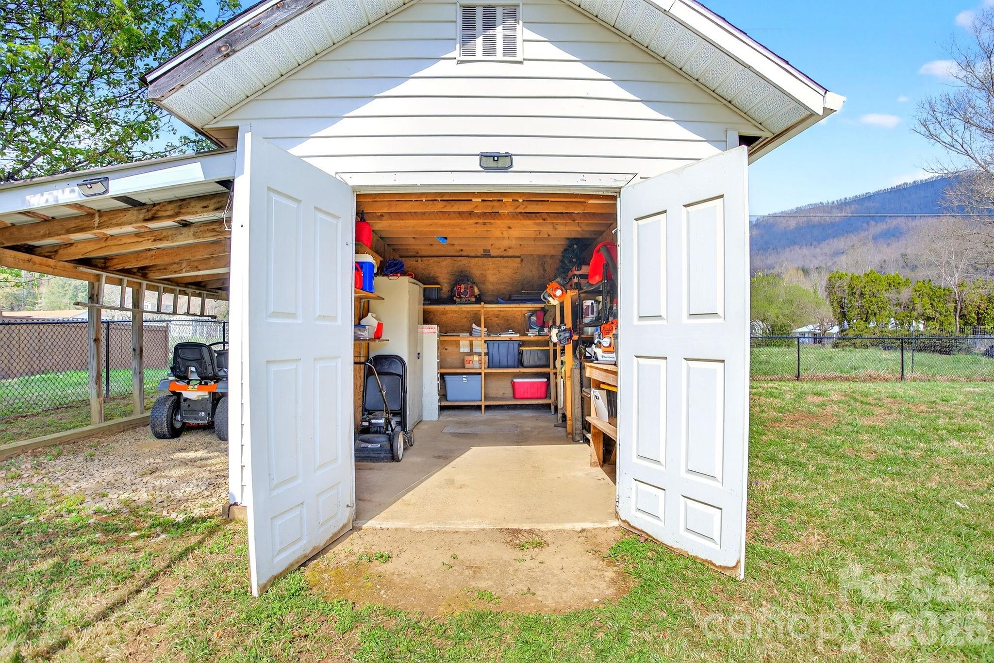22 Brookfield Lane Old Fort NC 28762