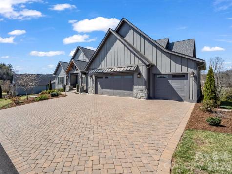 275 Daniel Circle Drive Mills River NC 28759