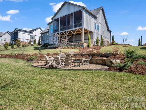 275 Daniel Circle Drive Mills River NC 28759