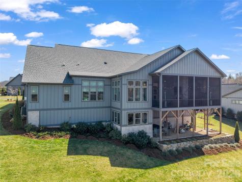 275 Daniel Circle Drive Mills River NC 28759