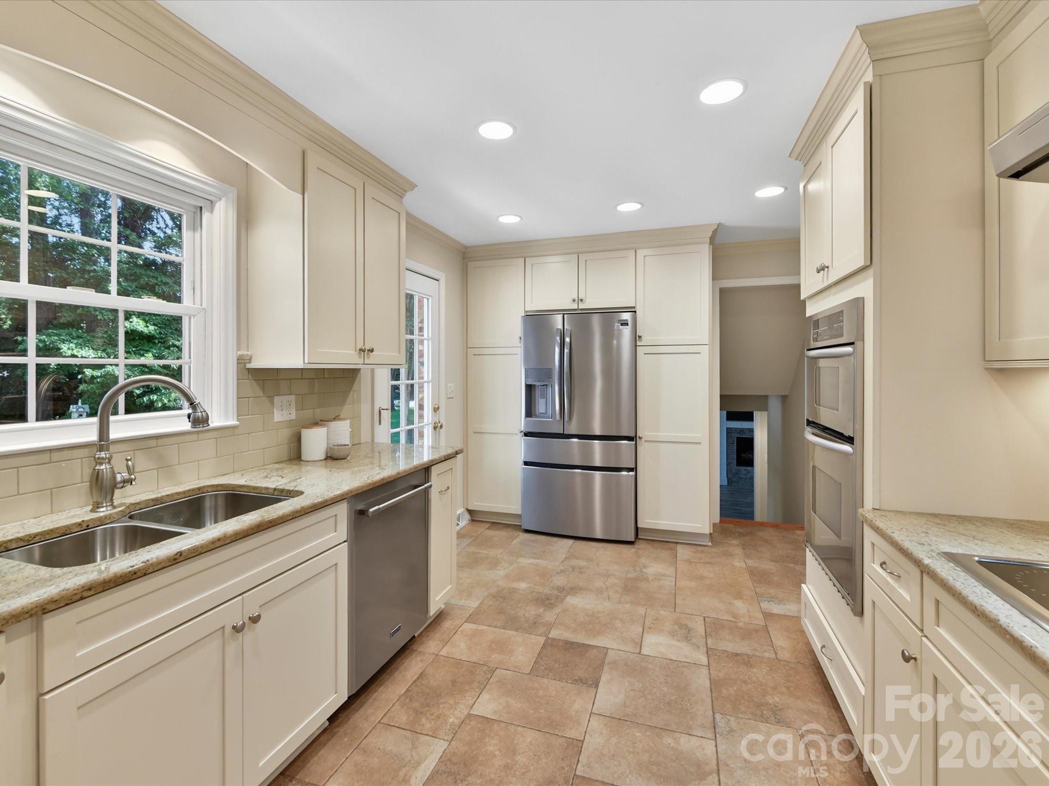 4017 Meadston Lane Charlotte NC 28210