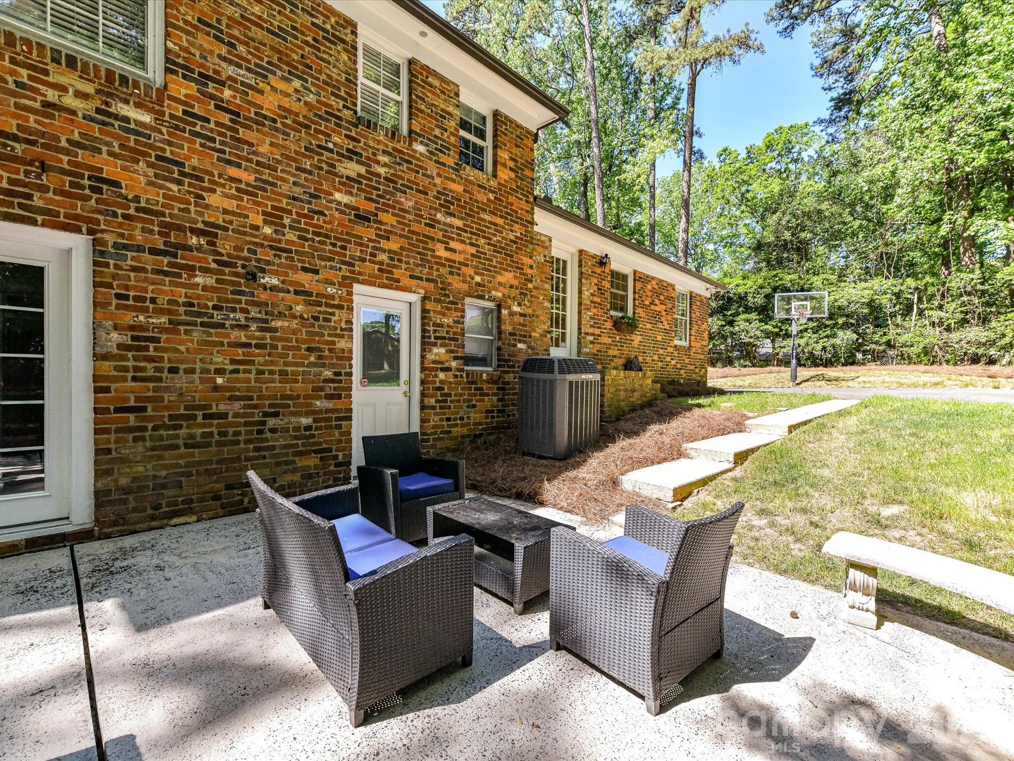4017 Meadston Lane Charlotte NC 28210