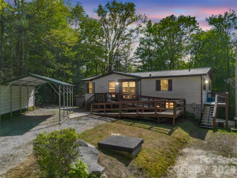 203 Rogat Road Hendersonville NC 28792