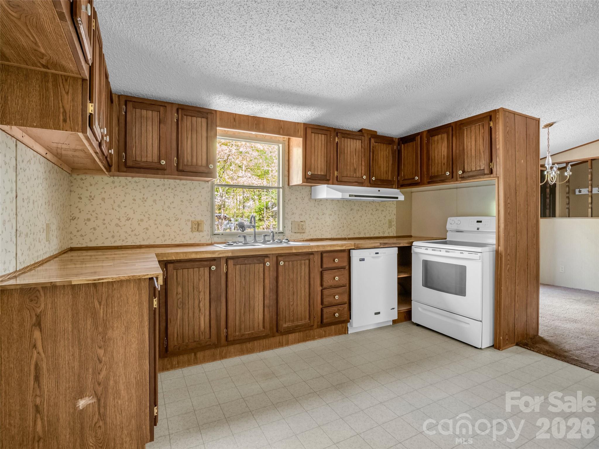 203 Rogat Road Hendersonville NC 28792