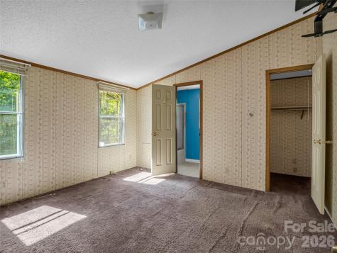 203 Rogat Road Hendersonville NC 28792
